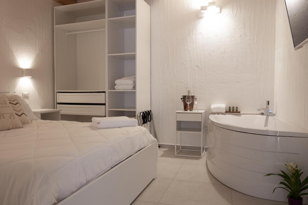 Guest House Sciola - Ts Rooms B&B San Sperate Exterior foto