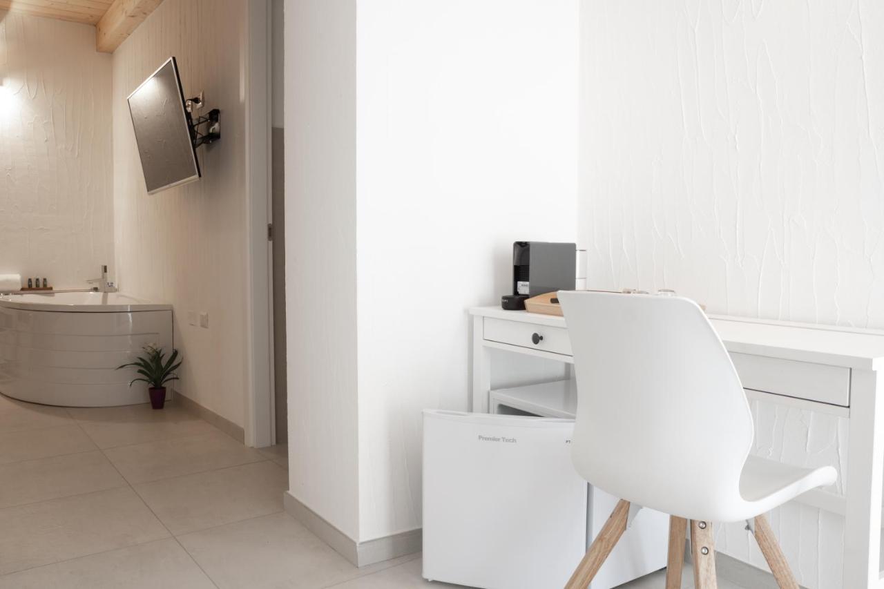 Guest House Sciola - Ts Rooms B&B San Sperate Exterior foto