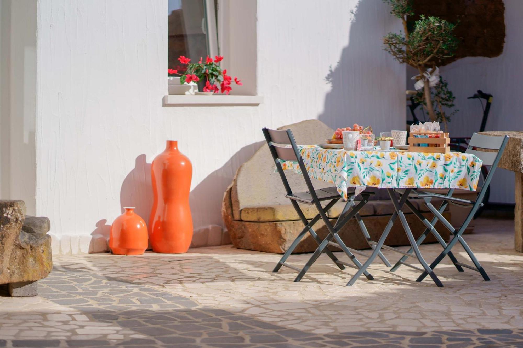 Guest House Sciola - Ts Rooms B&B San Sperate Exterior foto