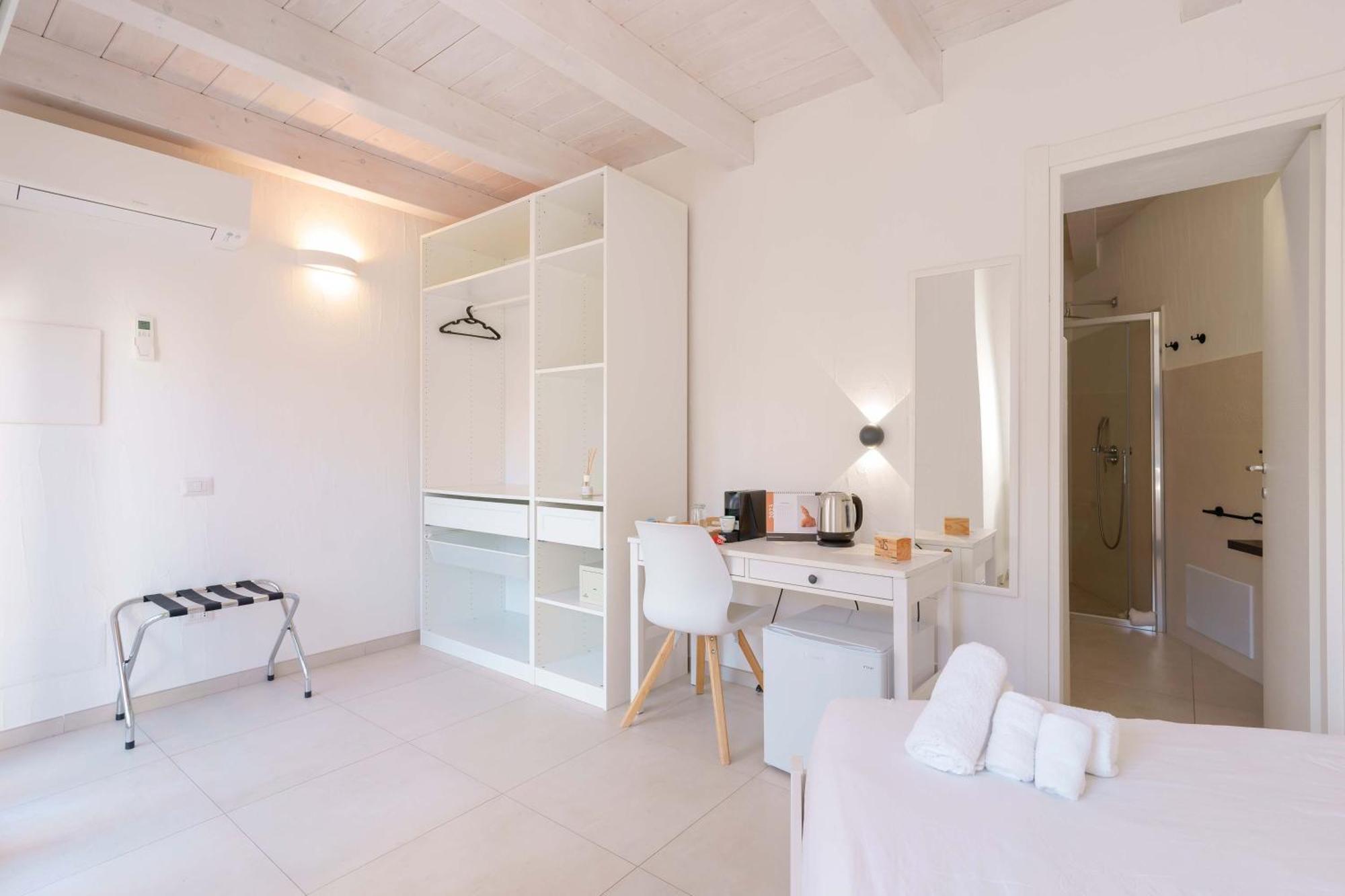 Guest House Sciola - Ts Rooms B&B San Sperate Exterior foto